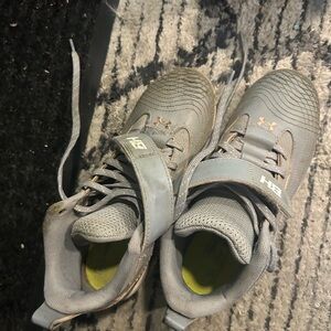 Under Armour Kids Gray Sneakers with Strap